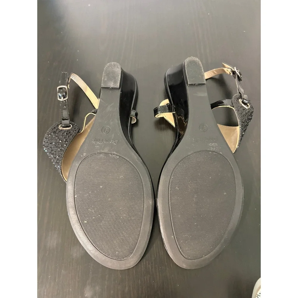 Dream Pairs these elegant